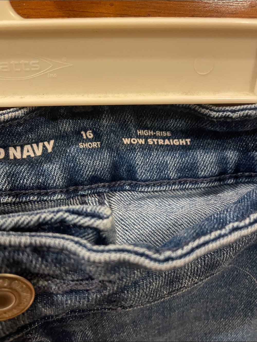 Old Navy Women's High-Rise, Straight Plus Size Jeans, Size 16 short - Picture 2 of 9